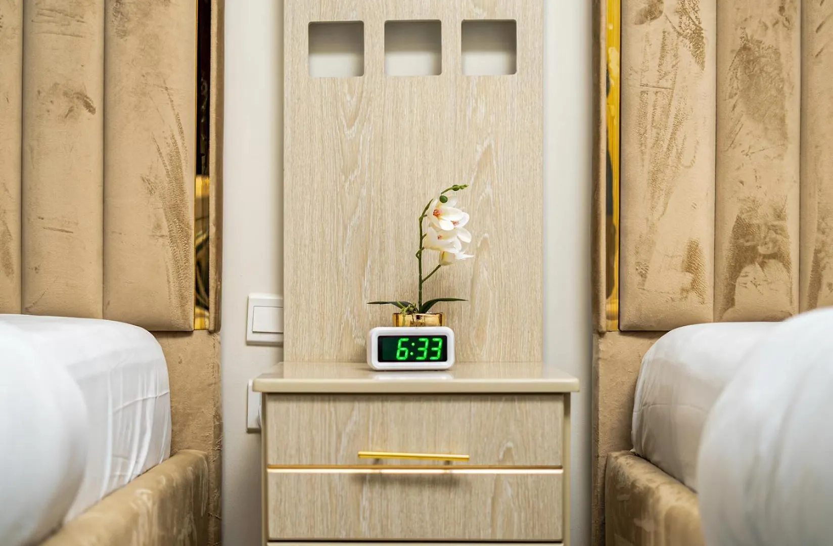 Stunning 1Br With Golf View In Sports City Dubai Apartment