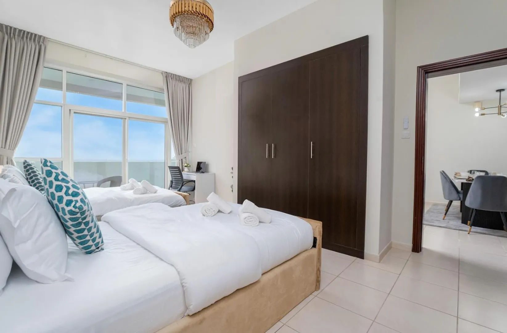 Apartment Stunning 1Br With Golf View In Sports City Dubai